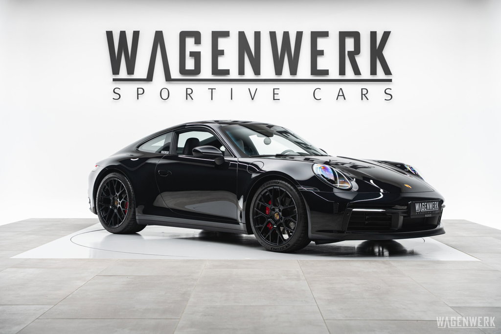 Porsche 992 Carrera 4S