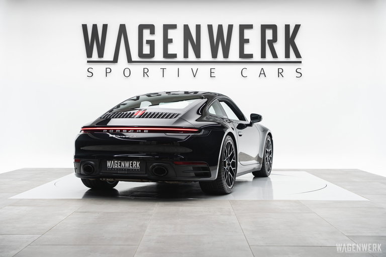 Porsche 992 Carrera 4S