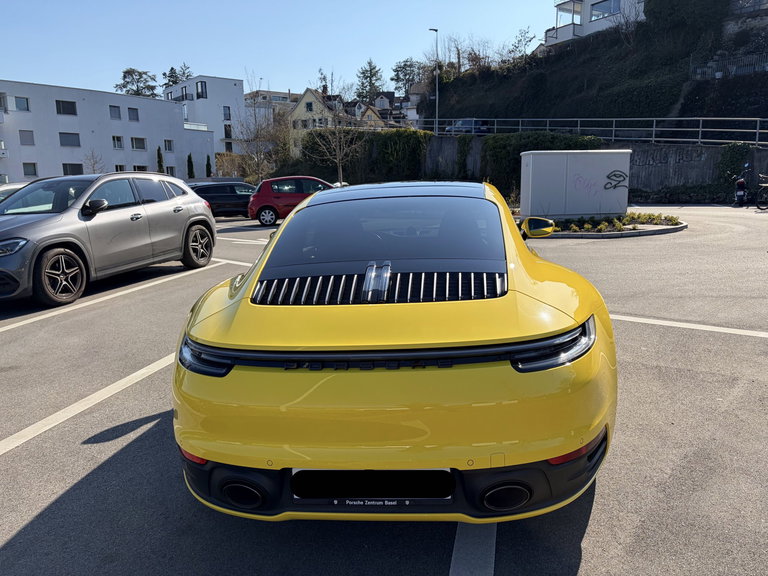 Porsche 992 Carrera 4S
