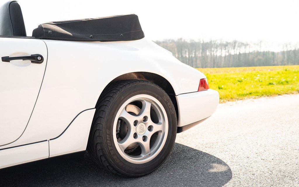 Porsche 964 Carrera 4