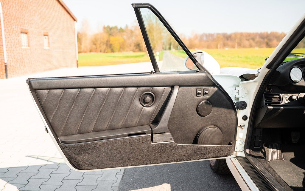 Porsche 964 Carrera 4