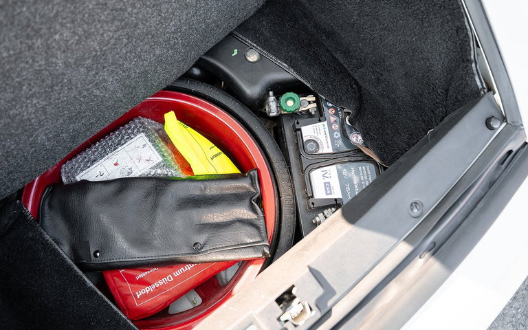 Porsche 964 Carrera 4