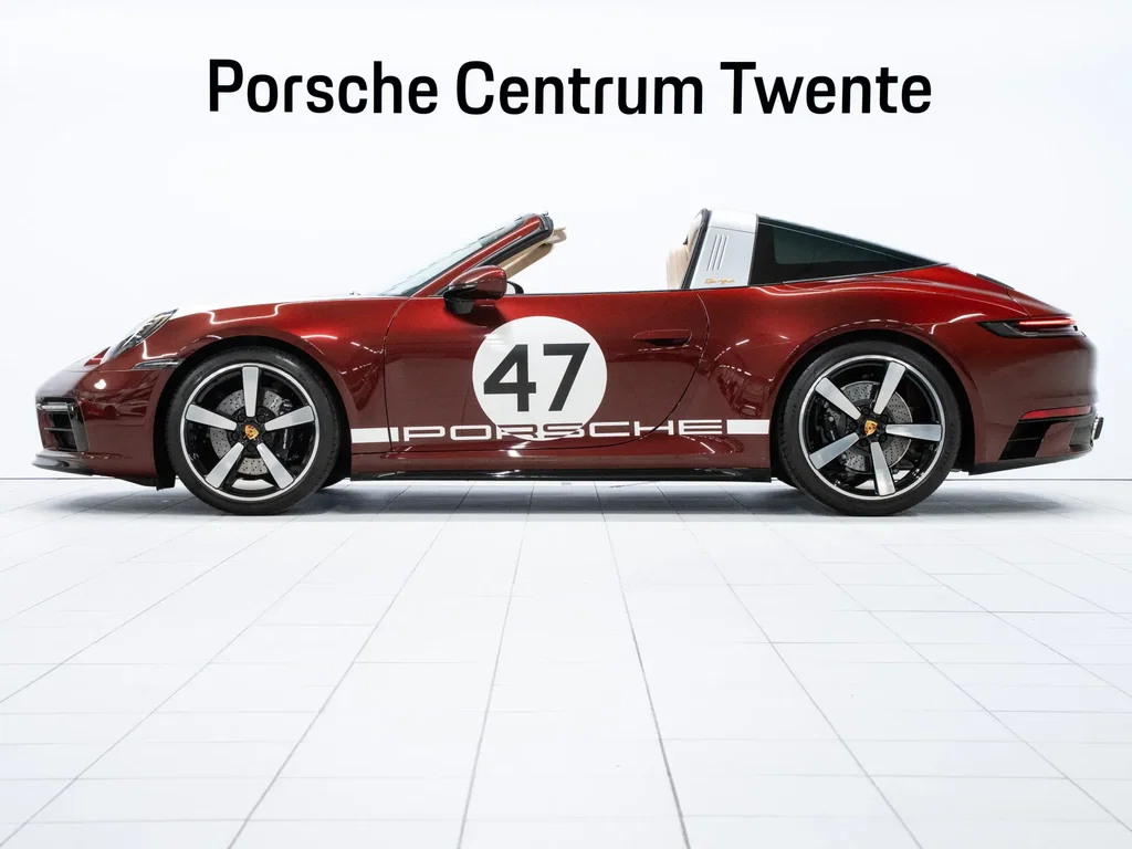 Porsche 992 Heritage Design Edition
