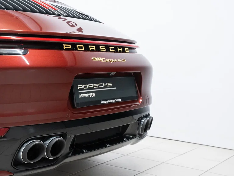 Porsche 992 Heritage Design Edition