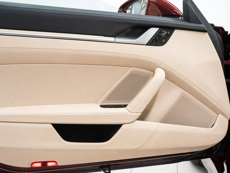 Porsche 992 Heritage Design Edition