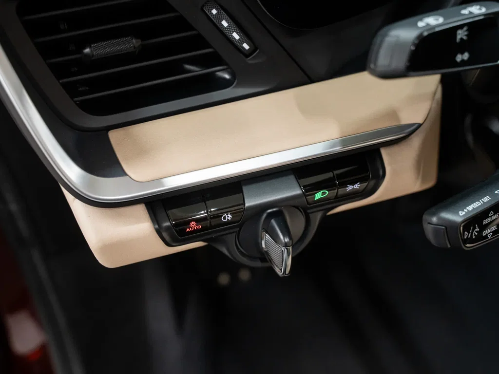 Porsche 992 Heritage Design Edition