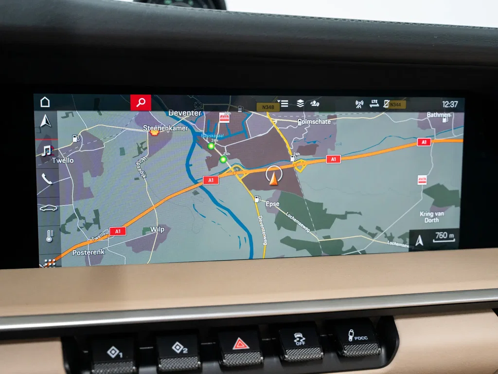 Porsche 992 Heritage Design Edition