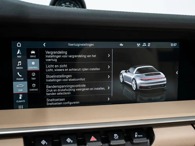 Porsche 992 Heritage Design Edition