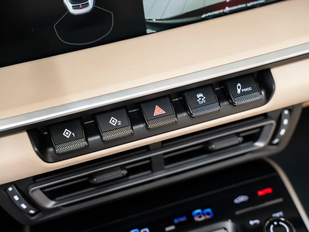 Porsche 992 Heritage Design Edition