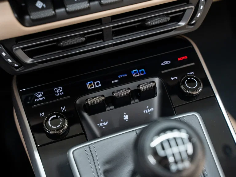 Porsche 992 Heritage Design Edition