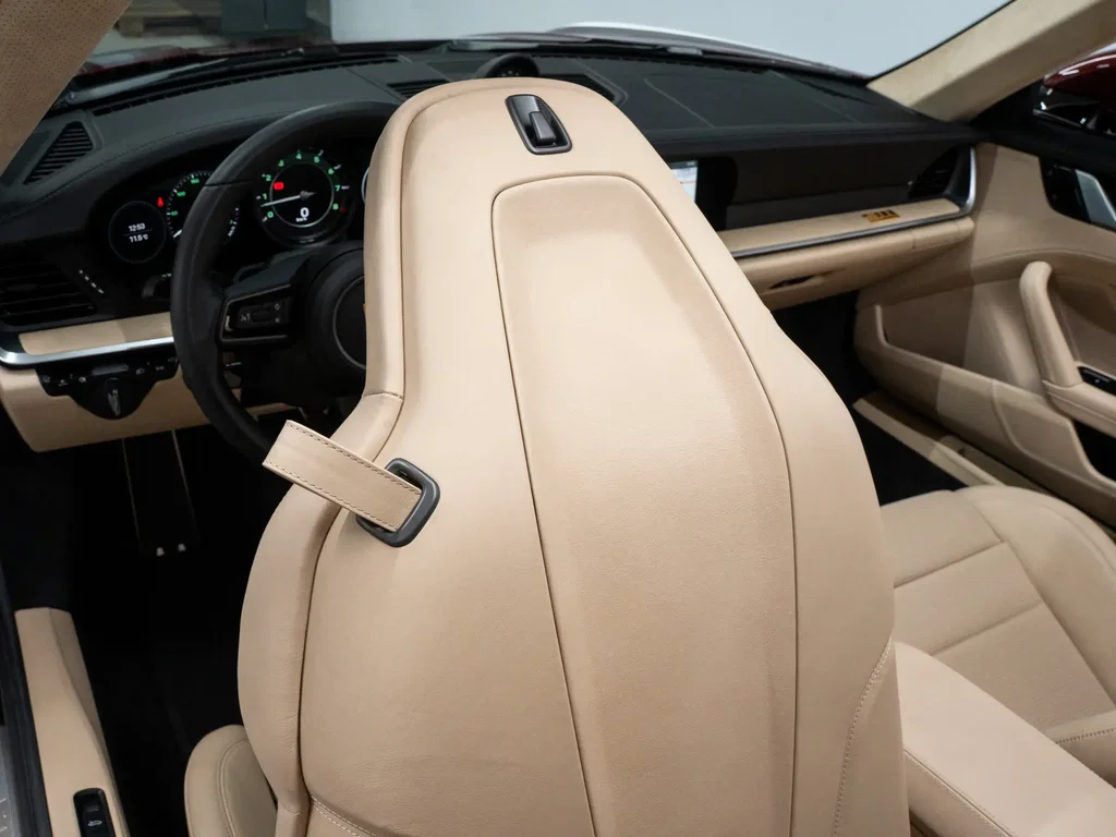 Porsche 992 Heritage Design Edition