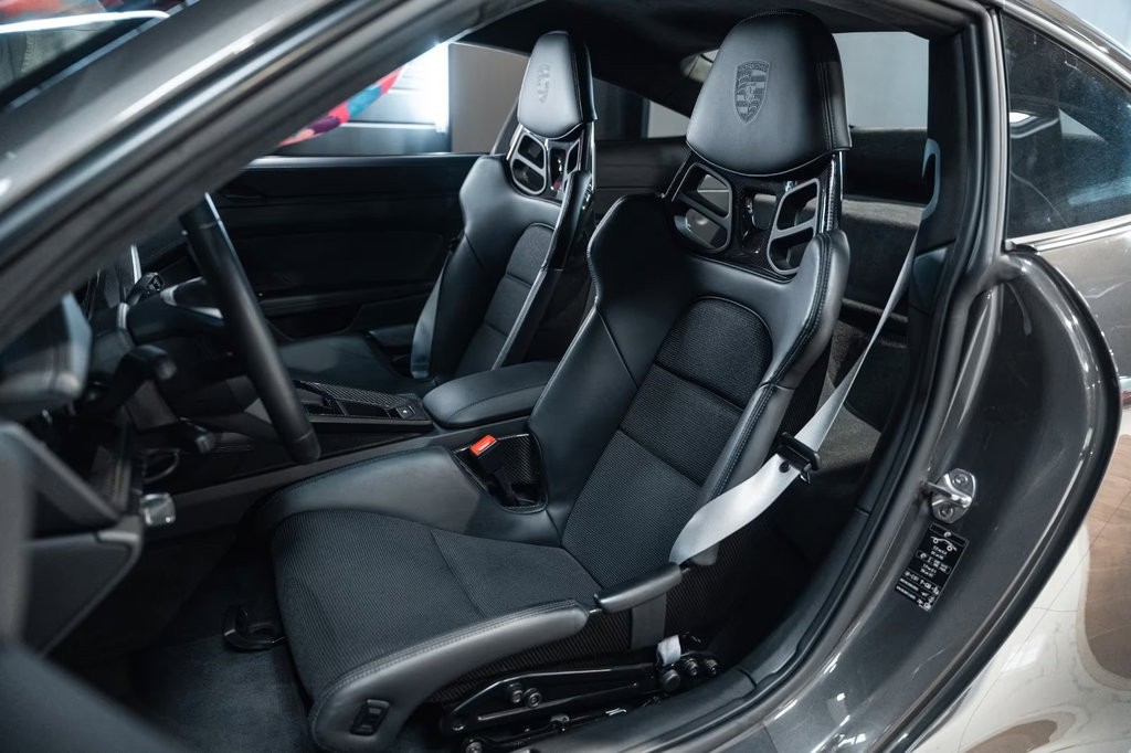 Porsche 992 GT3 Touring