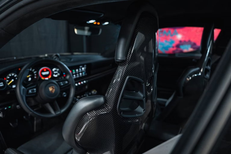 Porsche 992 GT3 Touring