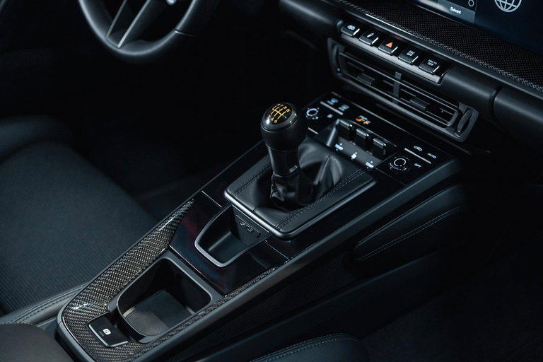 Porsche 992 GT3 Touring