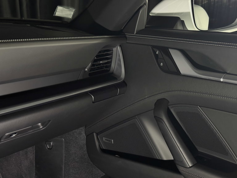 Porsche 992 Carrera 4