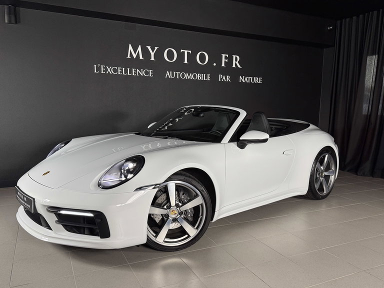 Porsche 992 Carrera 4