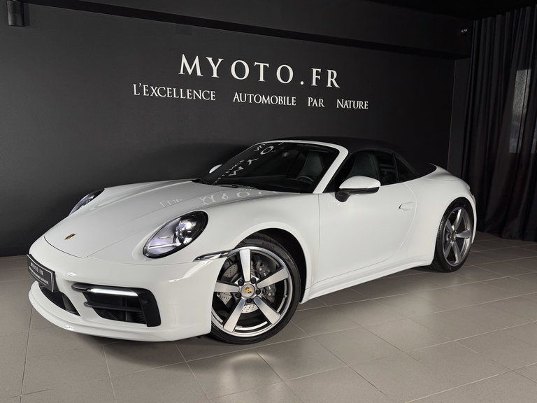 Porsche 992 Carrera 4