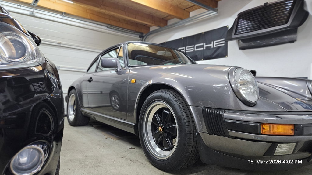 Porsche 911 Carrera 3.2