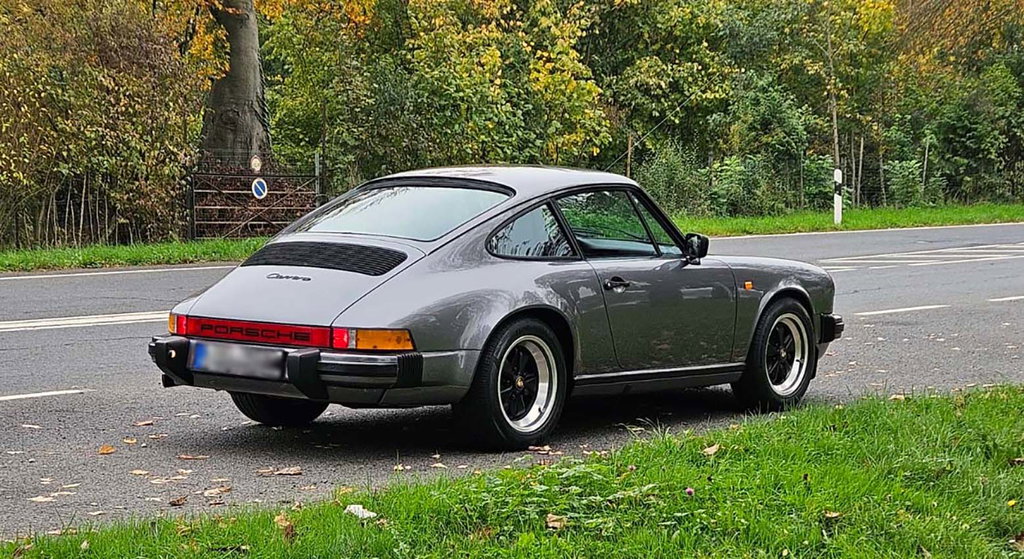 Porsche 911 Carrera 3.2