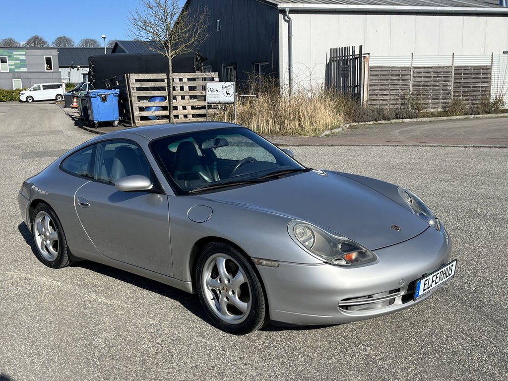 Porsche 996 Carrera