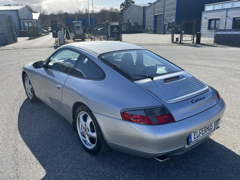 Porsche 996 Carrera