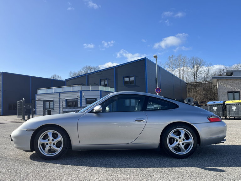 Porsche 996 Carrera