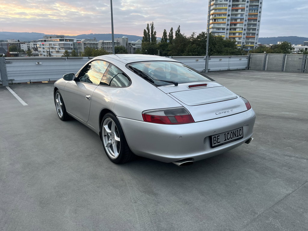 Porsche 996.2 Carrera 4