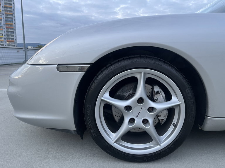 Porsche 996.2 Carrera 4