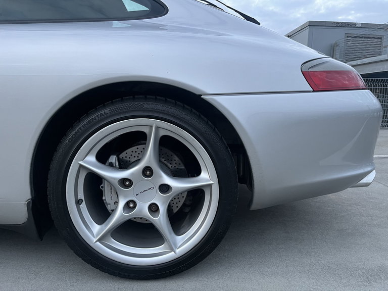 Porsche 996.2 Carrera 4