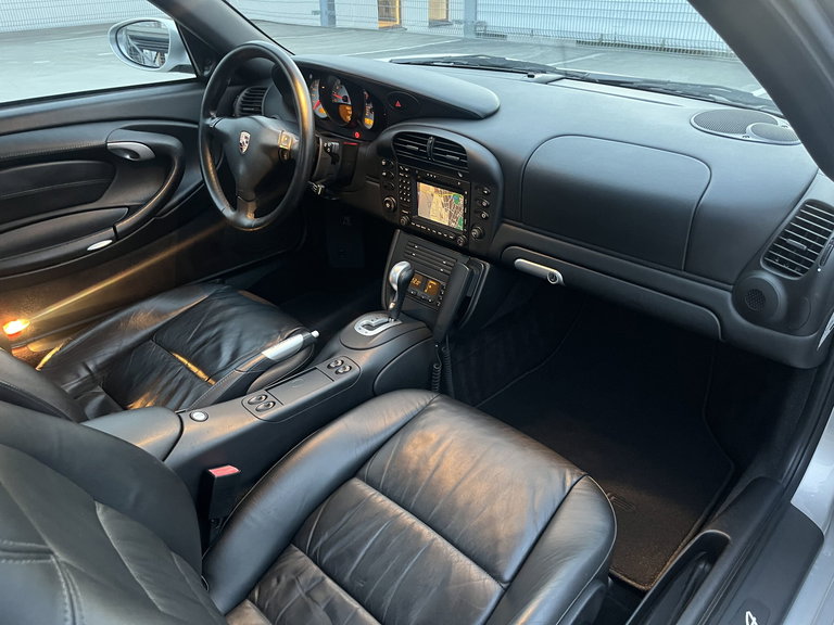 Porsche 996.2 Carrera 4