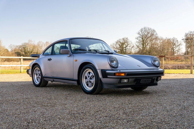 Porsche 911 Carrera 3.2