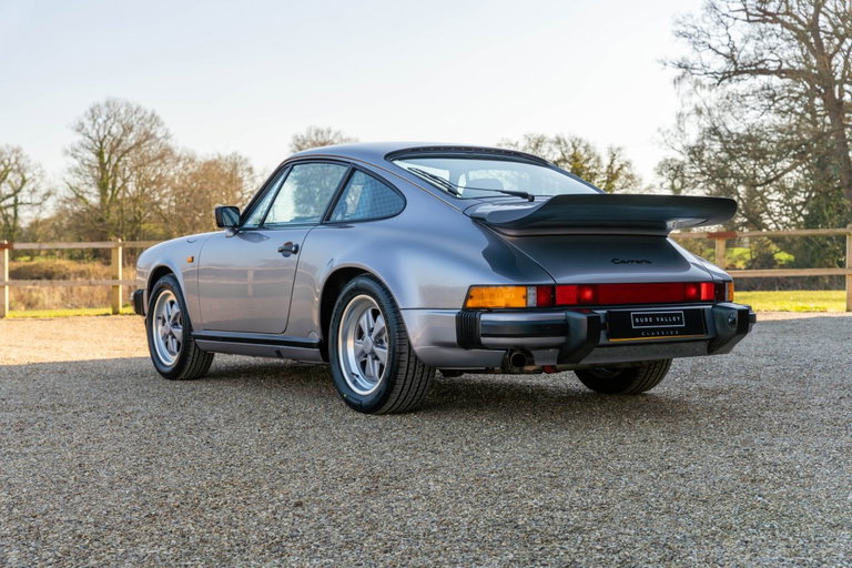 Porsche 911 Carrera 3.2
