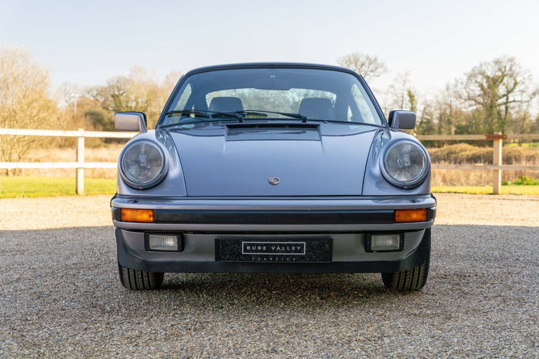 Porsche 911 Carrera 3.2