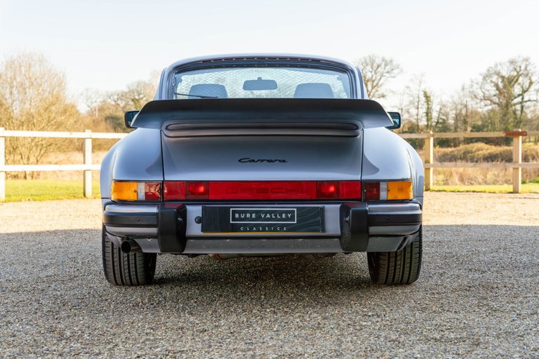 Porsche 911 Carrera 3.2
