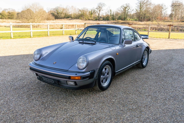 Porsche 911 Carrera 3.2