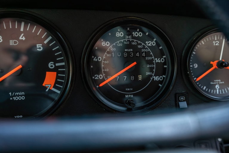 Porsche 911 Carrera 3.2