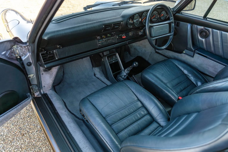 Porsche 911 Carrera 3.2