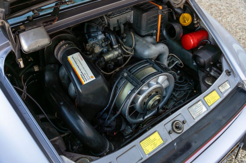 Porsche 911 Carrera 3.2