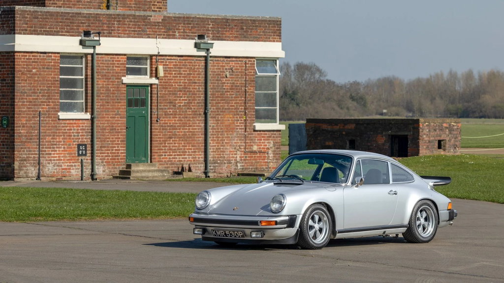 Porsche 911 Carrera 3.0