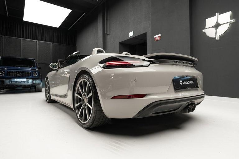 Porsche 718 Boxster S