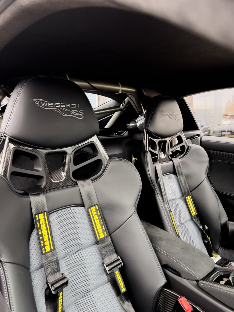Porsche 718 Cayman GT4 RS