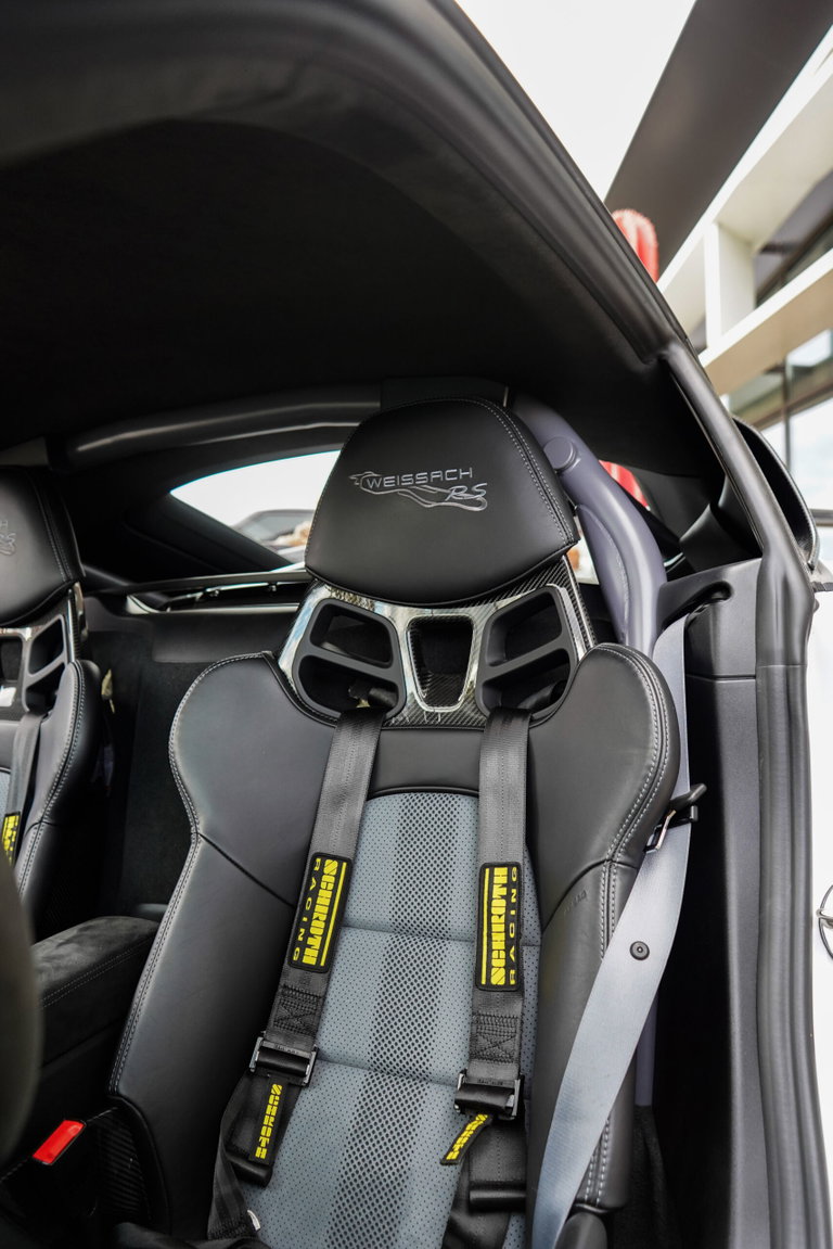 Porsche 718 Cayman GT4 RS