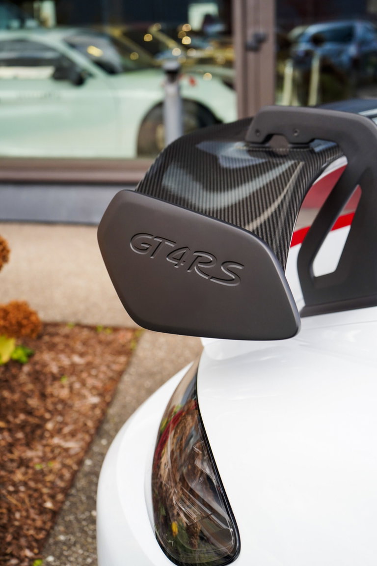 Porsche 718 Cayman GT4 RS