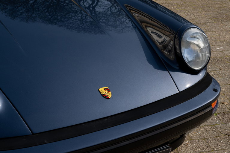 Porsche 911 Carrera 3.2