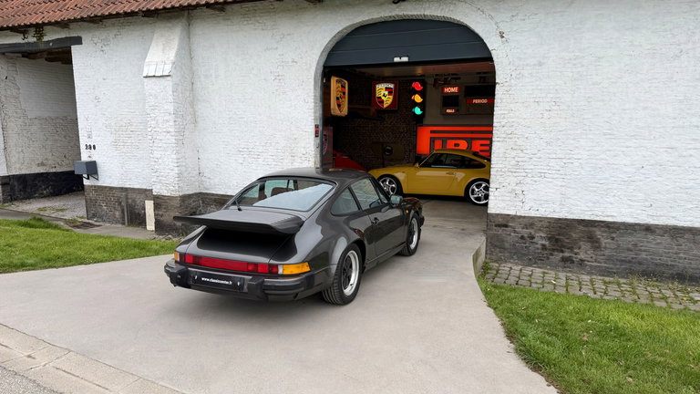 Porsche 911 Carrera 3.2