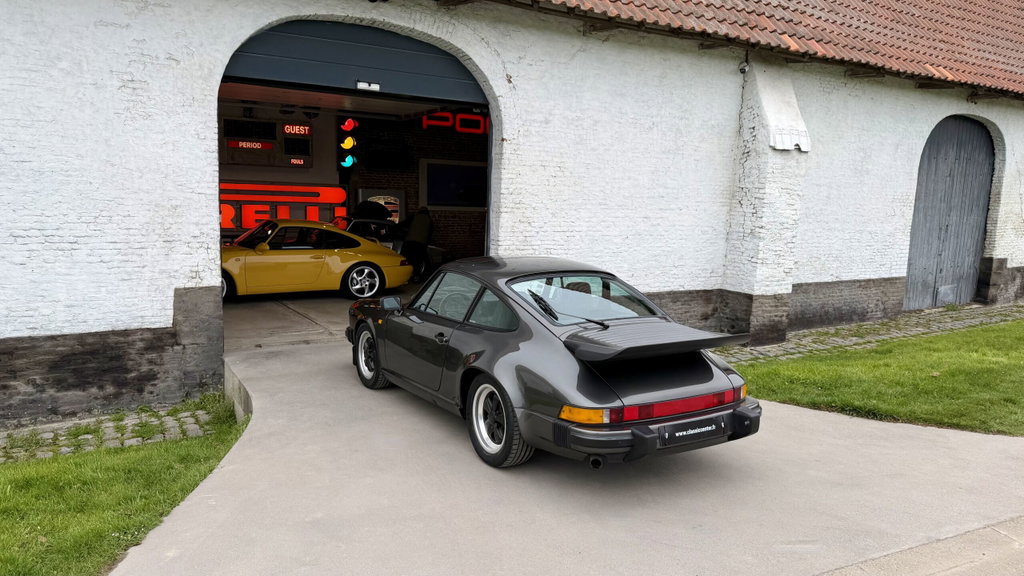 Porsche 911 Carrera 3.2