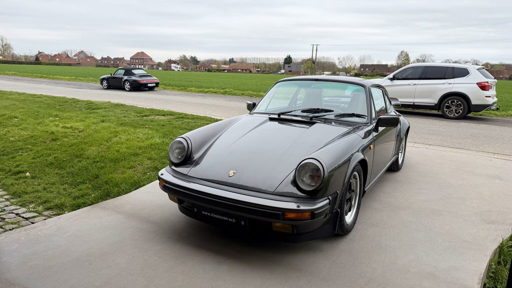Porsche 911 Carrera 3.2