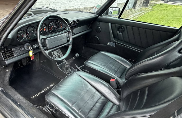 Porsche 911 Carrera 3.2