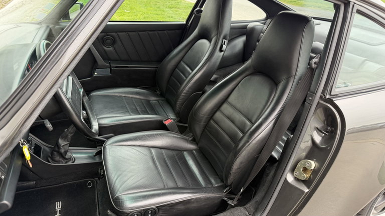 Porsche 911 Carrera 3.2