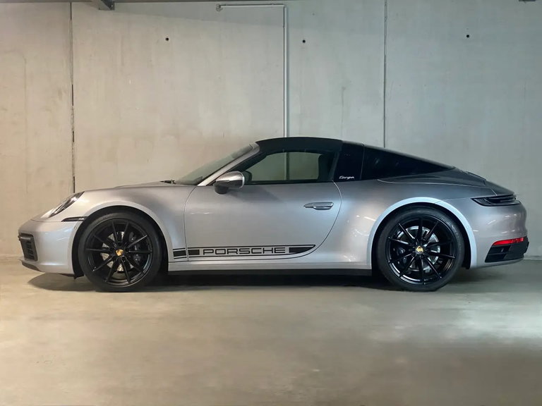 Porsche 992 Targa 4